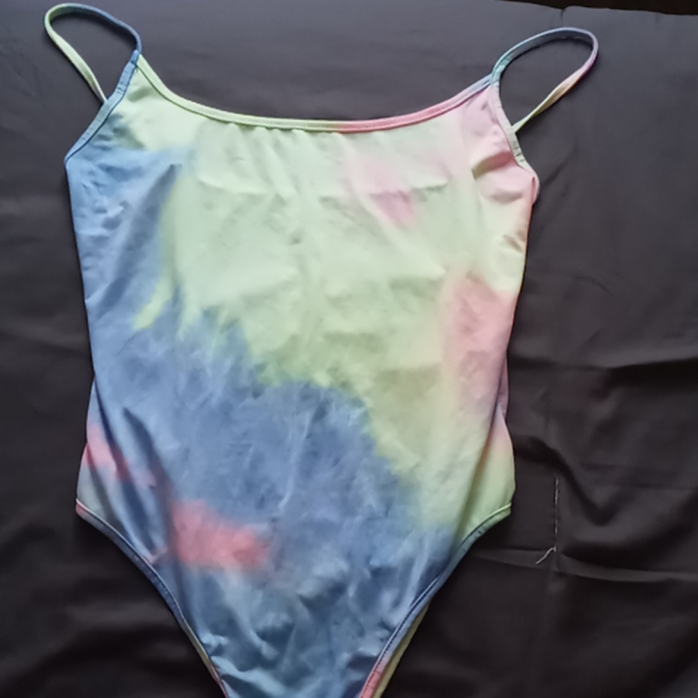 Swim suit